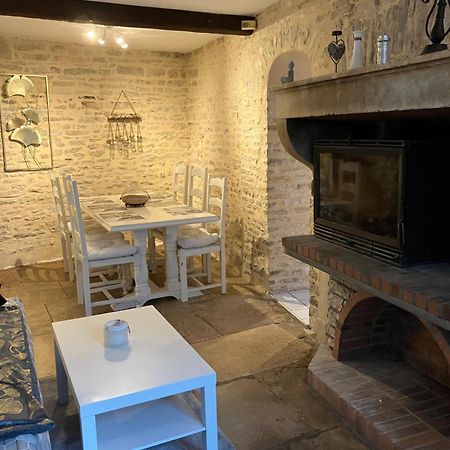 Precy-le-Sec Charmante Maison En Pierres מראה חיצוני תמונה