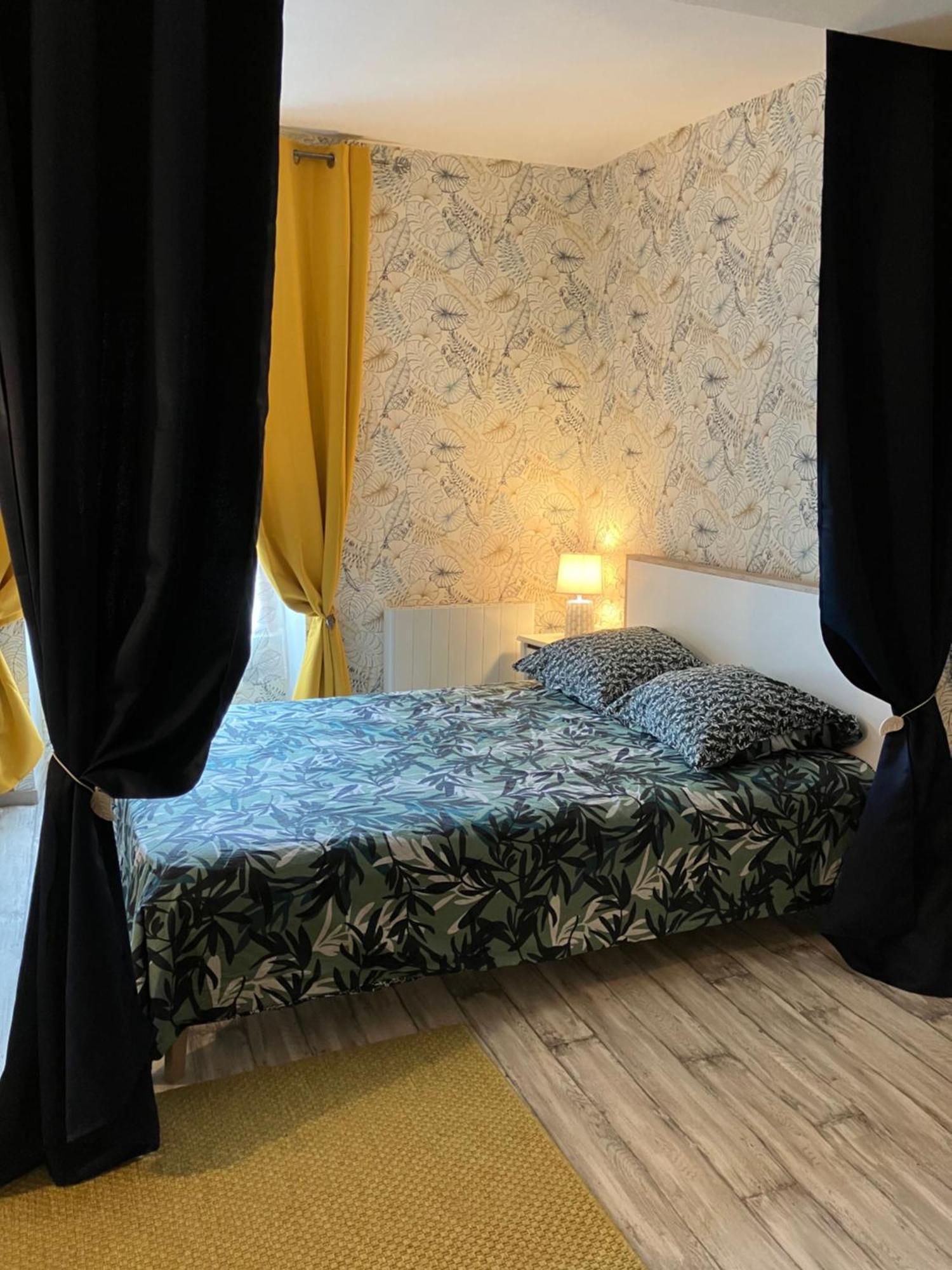 Precy-le-Sec Charmante Maison En Pierres מראה חיצוני תמונה