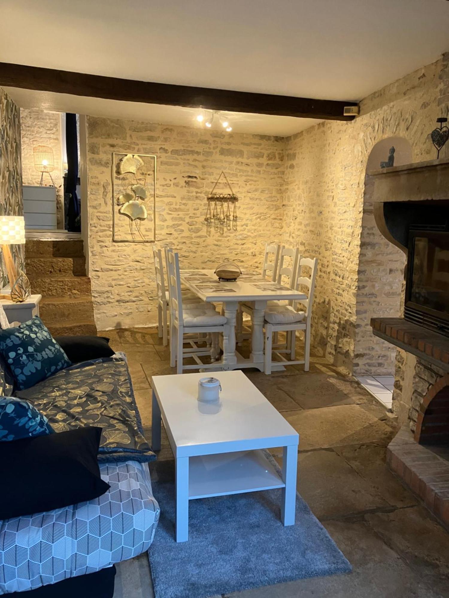 Precy-le-Sec Charmante Maison En Pierres מראה חיצוני תמונה