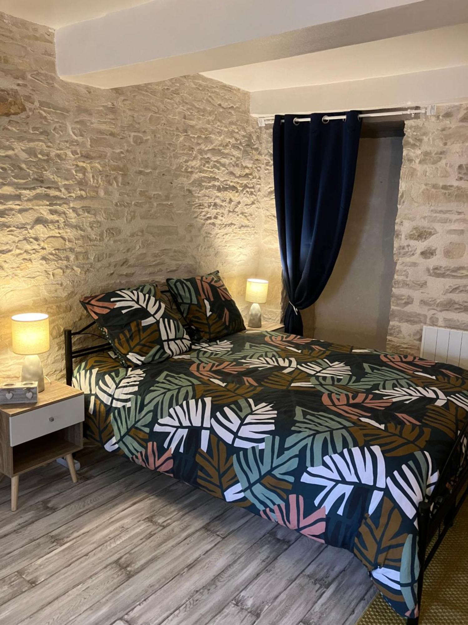 Precy-le-Sec Charmante Maison En Pierres מראה חיצוני תמונה